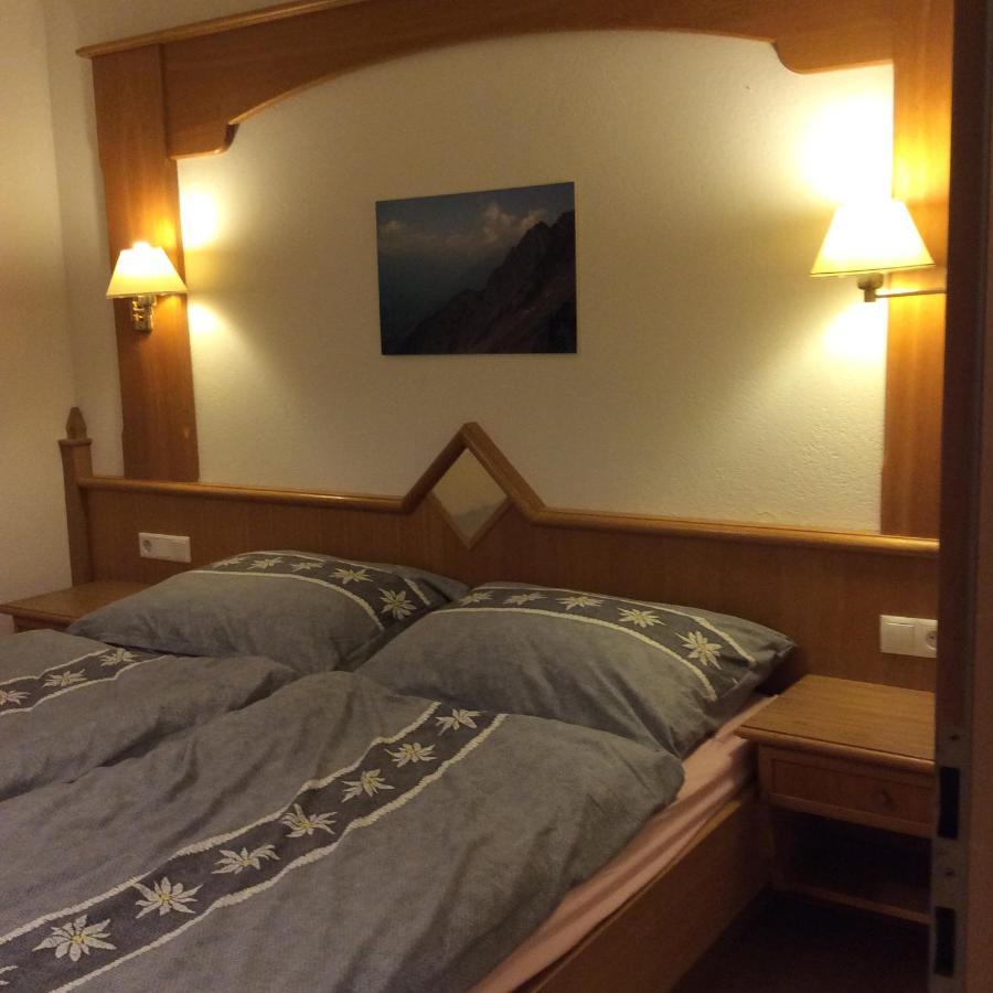 Apartamento Haus Hotz Landeck Exterior foto